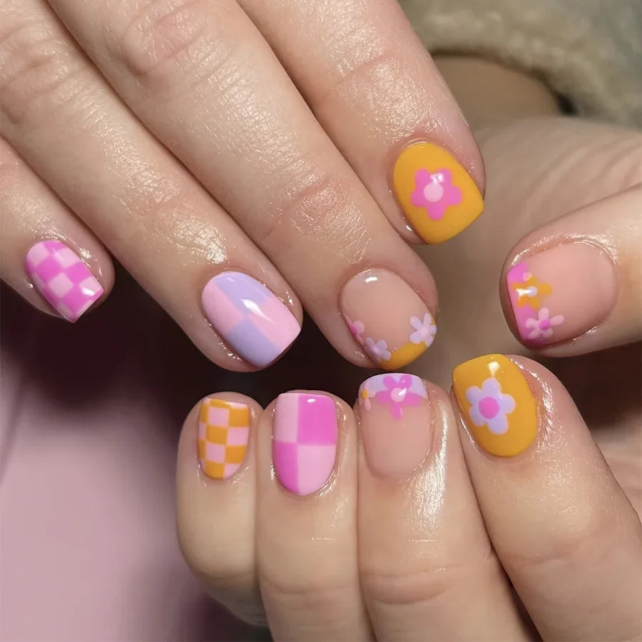 24Pcs Pink Flower Press-On Nails Set