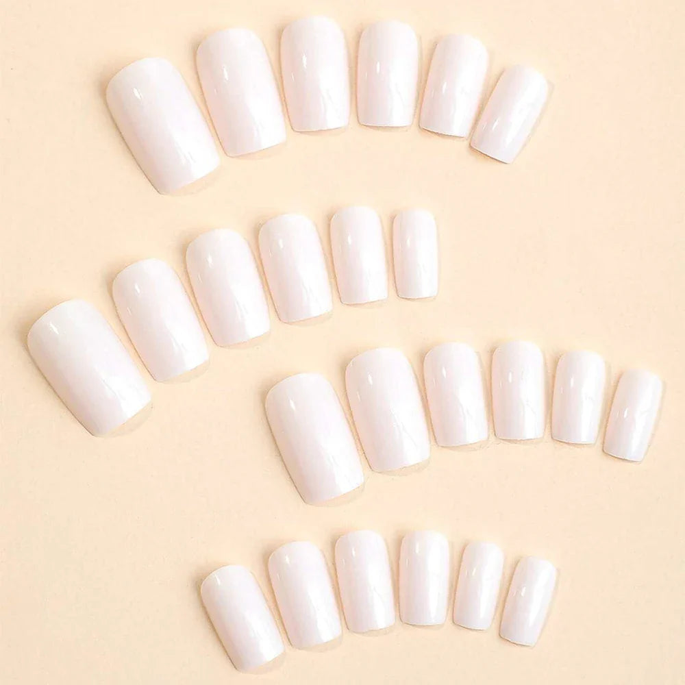 ARTAUG 24PCS Medium White Square Press On Nails