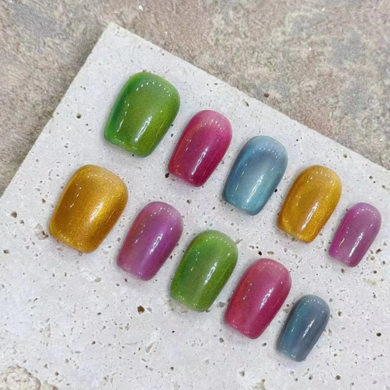 Cat's Eye Press On Nails