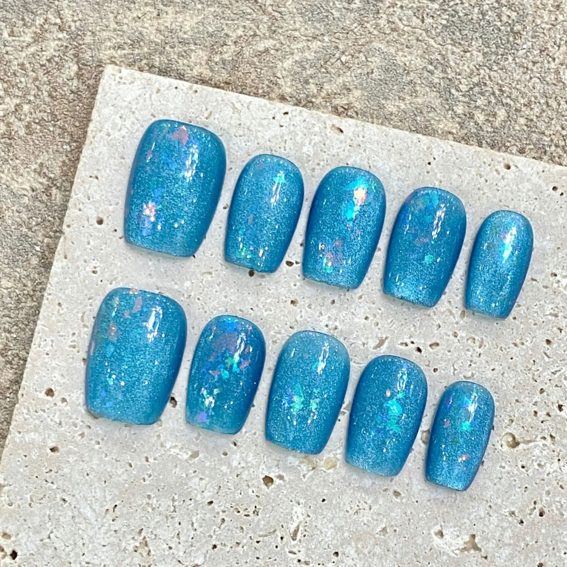 Cat's Eye Press On Nails