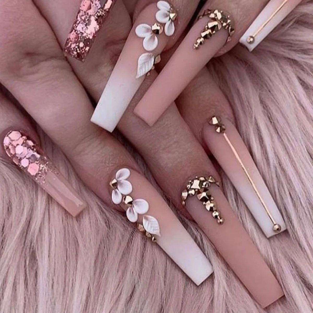 Glamorous Rhinestone-Studded Press-On Nails