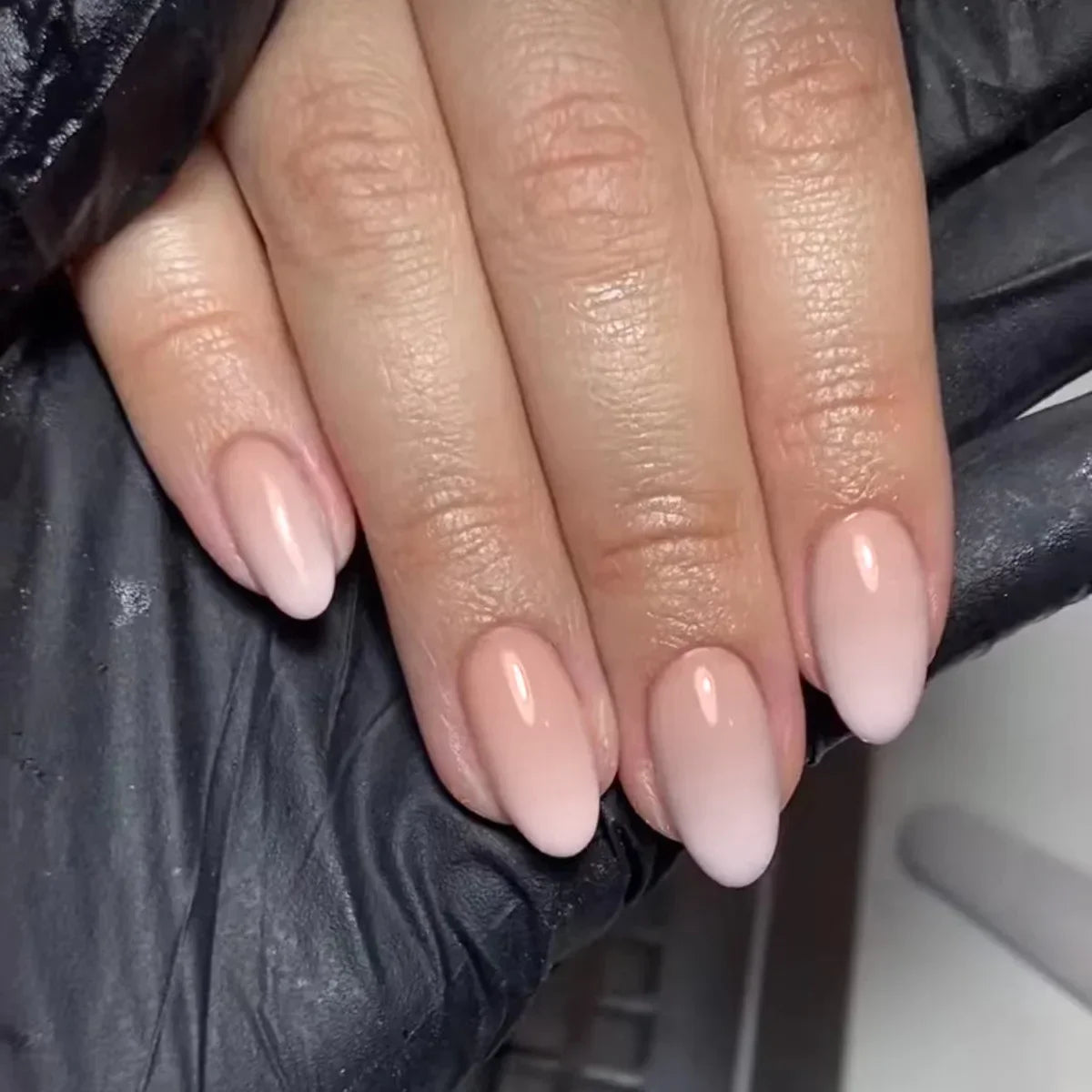 Glossy Press On Nails Set Short Oval Gradient
