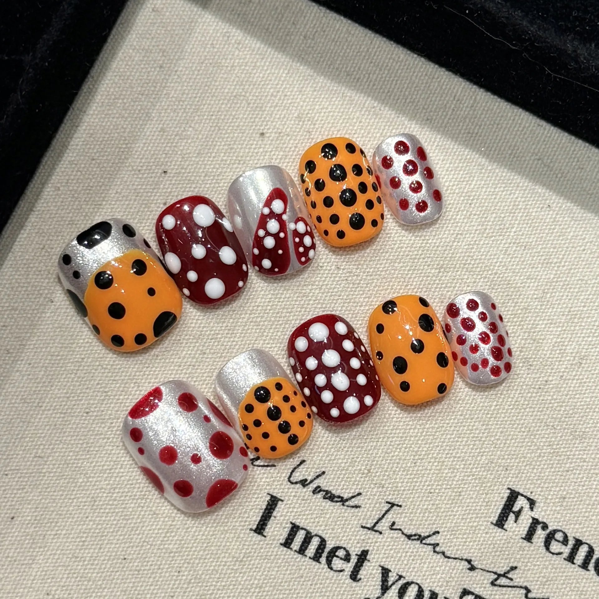 Handmade Cute Short Round Press On Nails